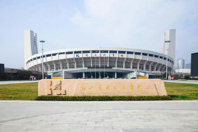精品亚洲成a人在线播放